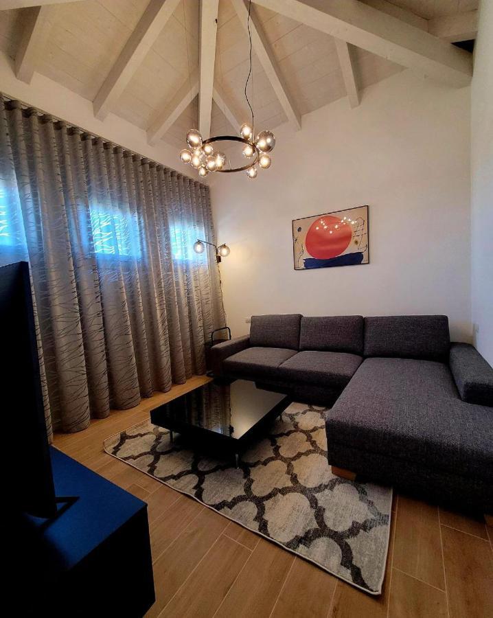 Apartamento Casa Della Regina Sirmione Exterior foto